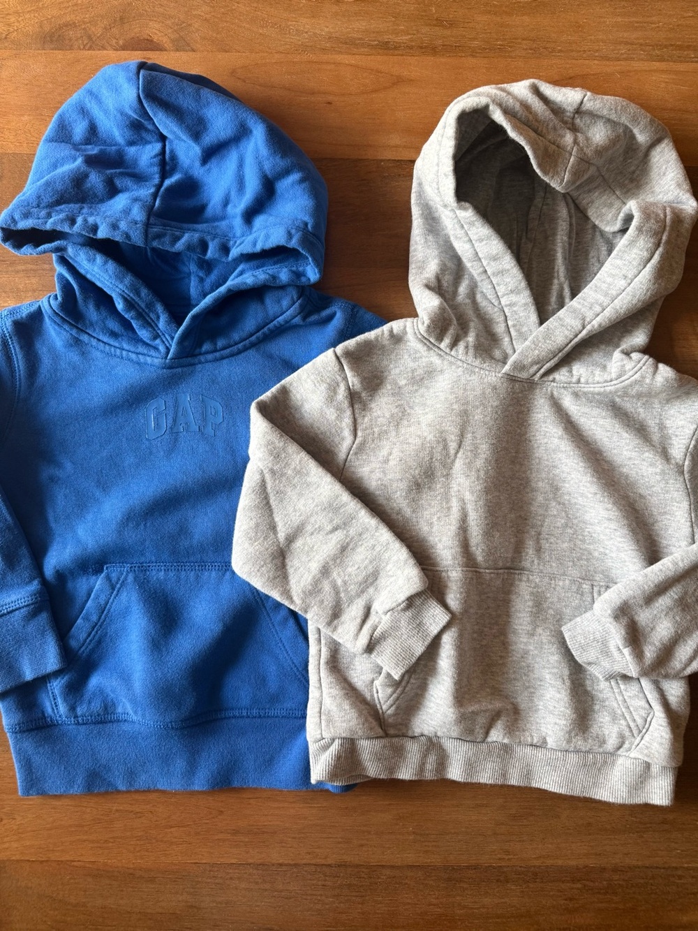 Pullover Hoodies in Royal Blue and Light Gray - 3T boys set